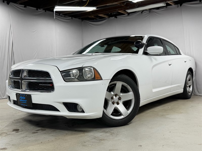 White 2014 Dodge Charger Police RWD Sedan Rear-Wheel Drive 5-Speed Automatic