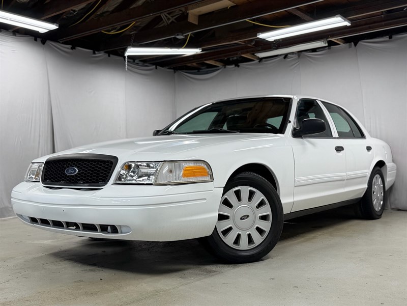 White 2011 Ford Crown Victoria Sedan Rear-Wheel Drive 4-Speed Automatic