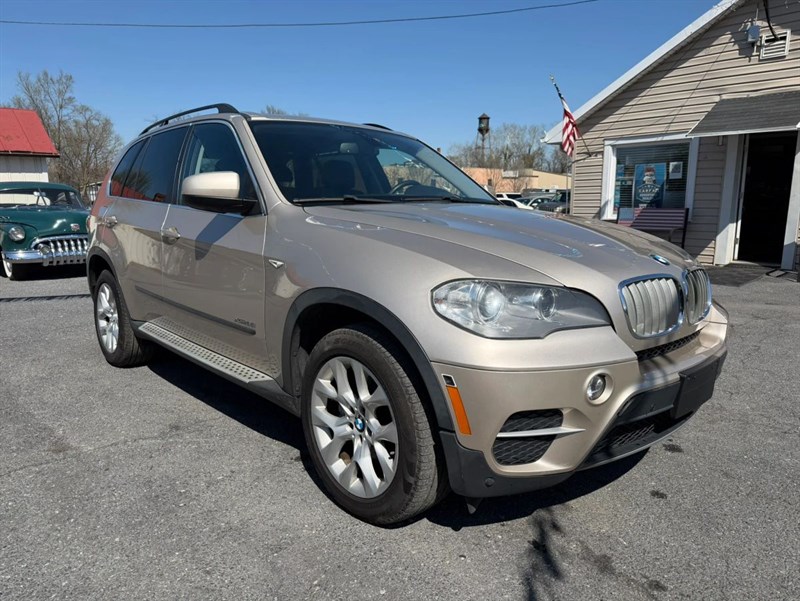 Gold 2013 BMW X5 xDrive35i Premium AWD SUV / Crossover All-Wheel Drive 8-Speed Automatic