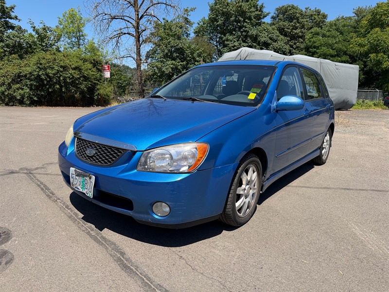 Spark Blue 2006 Kia Spectra Wagon Front-Wheel Drive 4-Speed Automatic