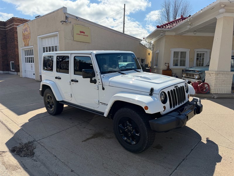 White 2015 Jeep Wrangler Unlimited Altitude 4WD SUV / Crossover Four-Wheel Drive Automatic