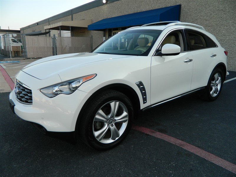 White 2011 INFINITI FX35 RWD SUV / Crossover Rear-Wheel Drive 5-Speed Automatic