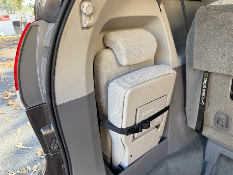Toyota Sienna photo 22