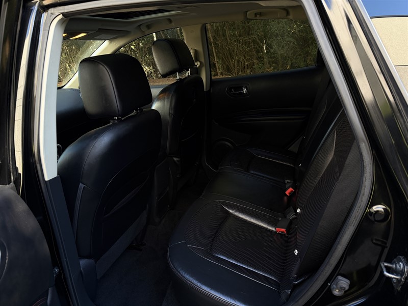 Nissan Rogue photo 19