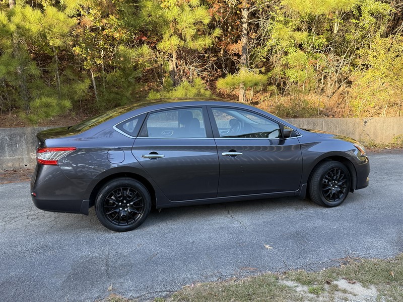 Nissan Sentra photo 11
