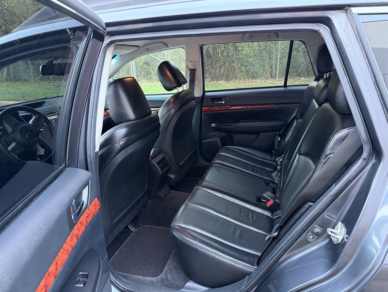 Subaru Outback photo 18