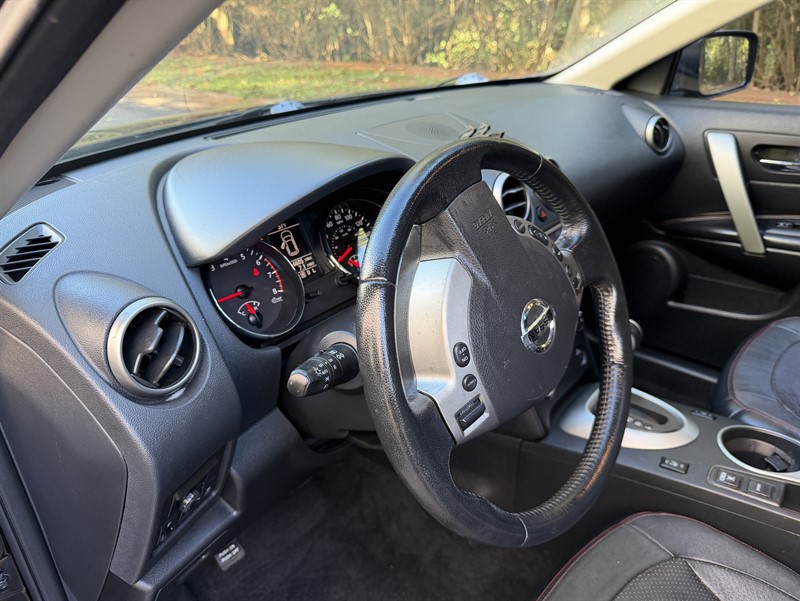 Nissan Rogue photo 18
