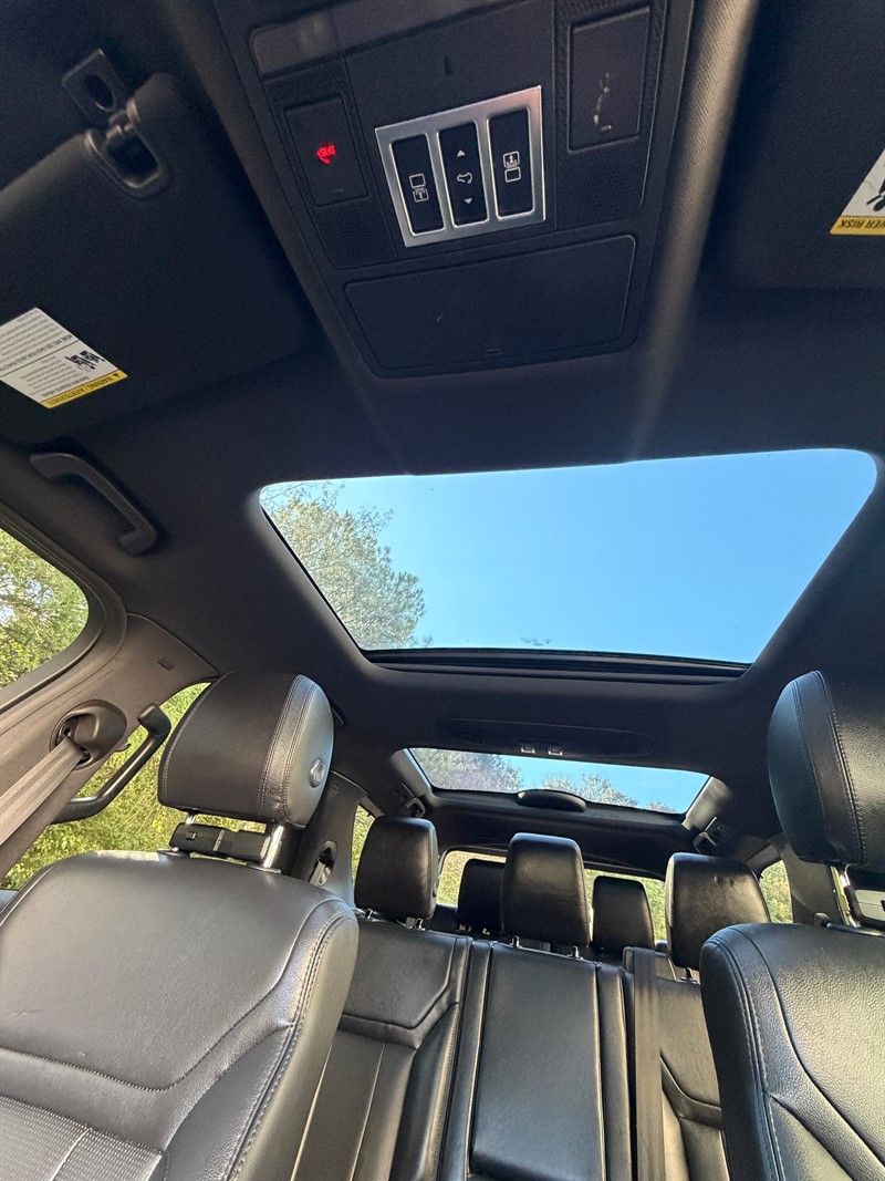 Land Rover Discovery photo 9