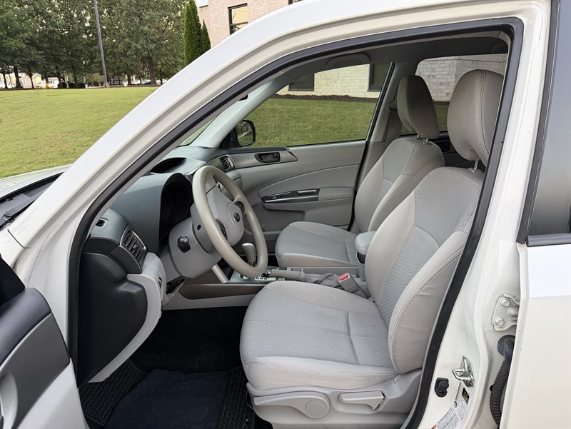 Subaru Forester photo 13