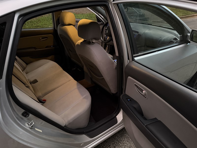Hyundai Elantra photo 21