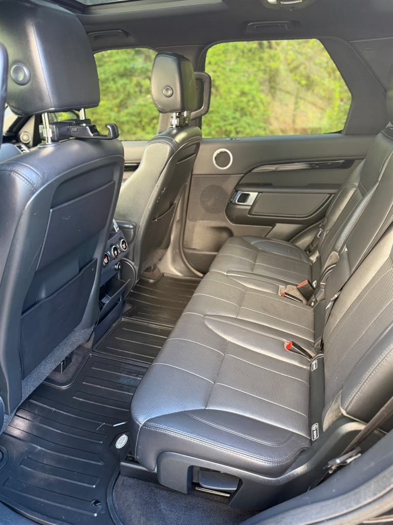 Land Rover Discovery photo 24