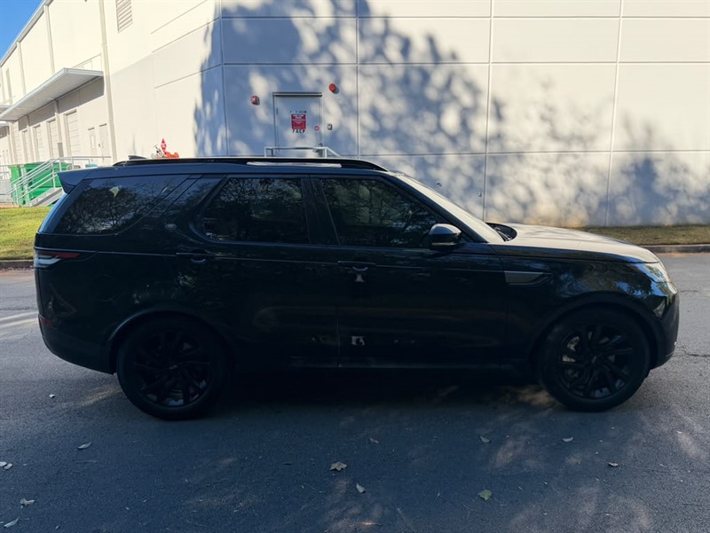 Land Rover Discovery photo 3