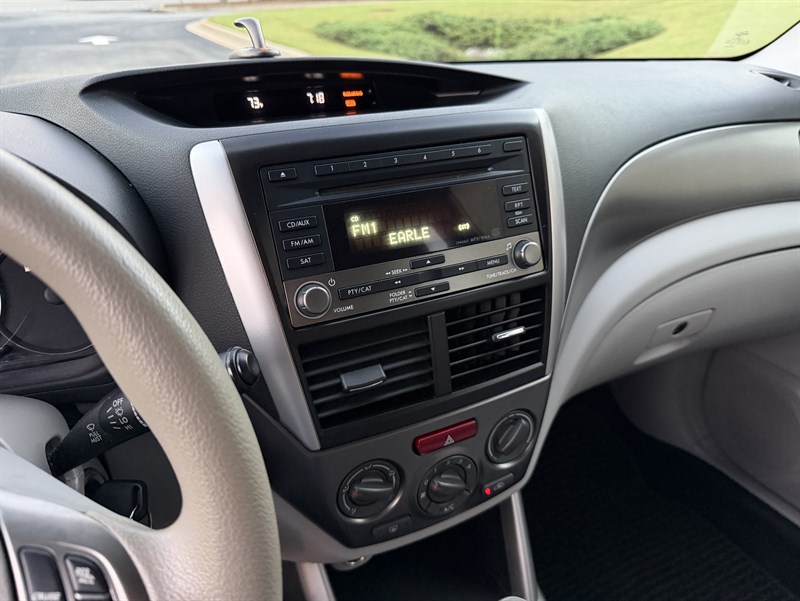 Subaru Forester photo 25