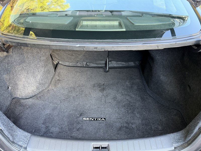 Nissan Sentra photo 15