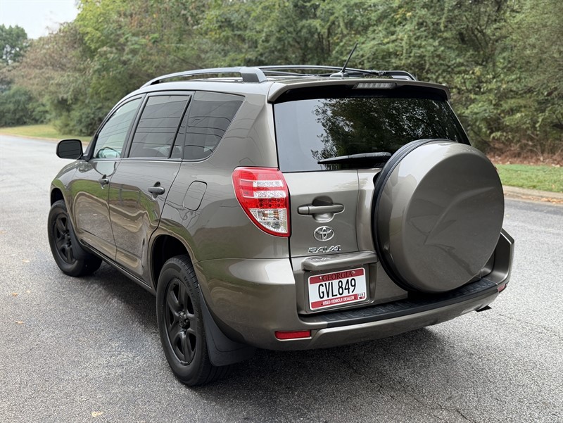 Toyota RAV4 photo 7