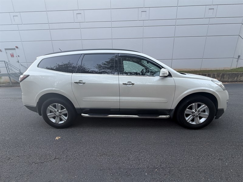 Chevrolet Traverse photo 4