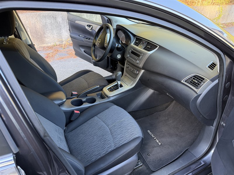 Nissan Sentra photo 18