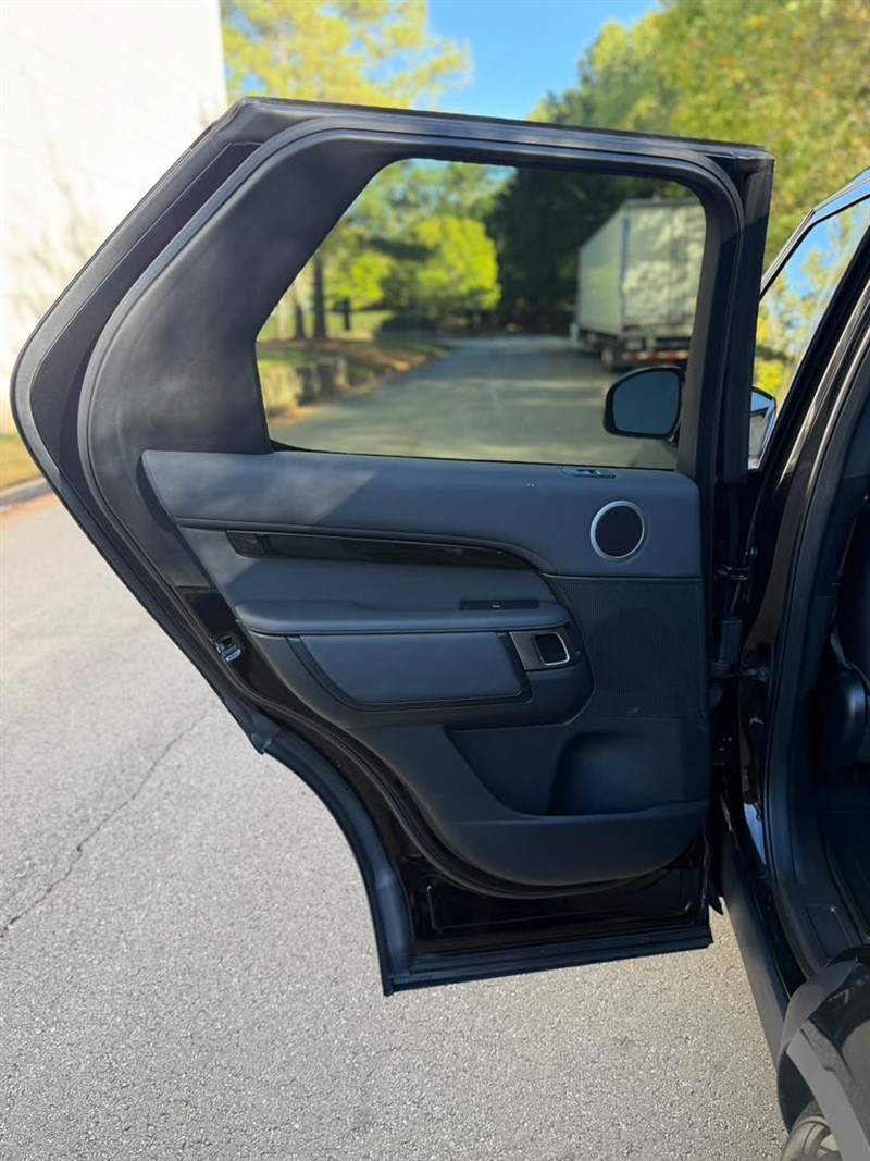 Land Rover Discovery photo 25