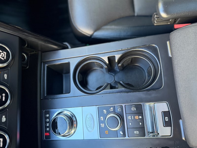 Land Rover Discovery photo 11