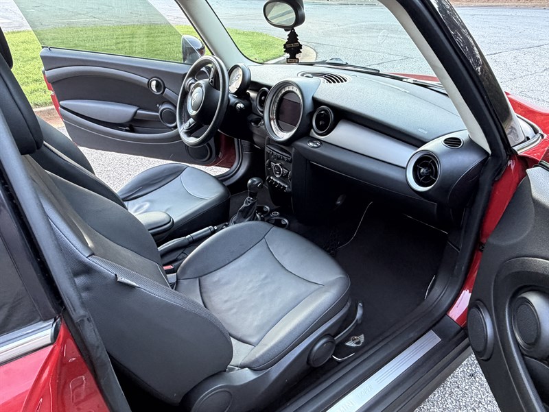Mini Cooper photo 16
