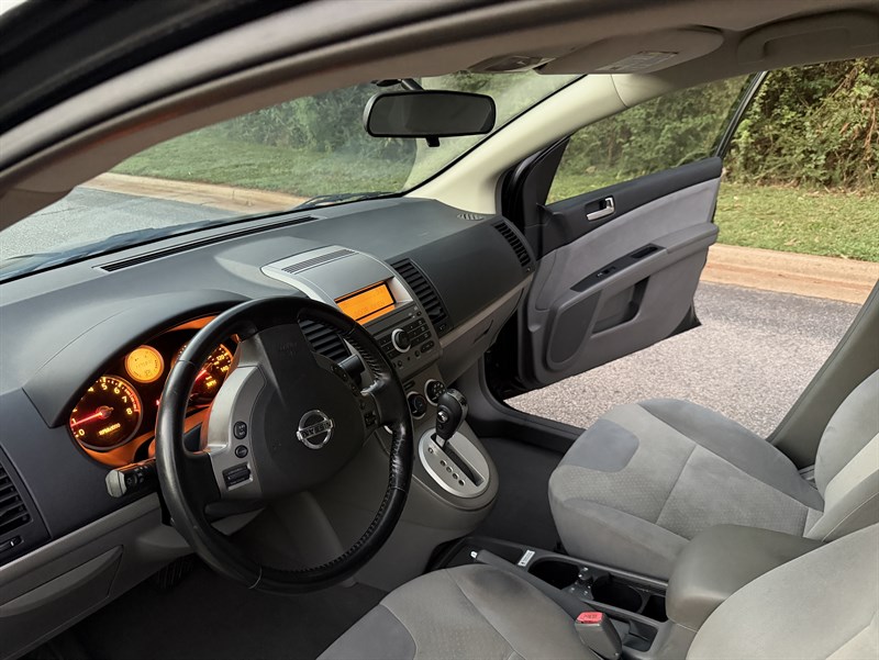 Nissan Sentra photo 22