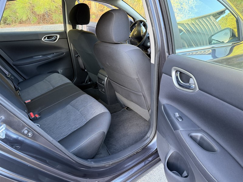 Nissan Sentra photo 17