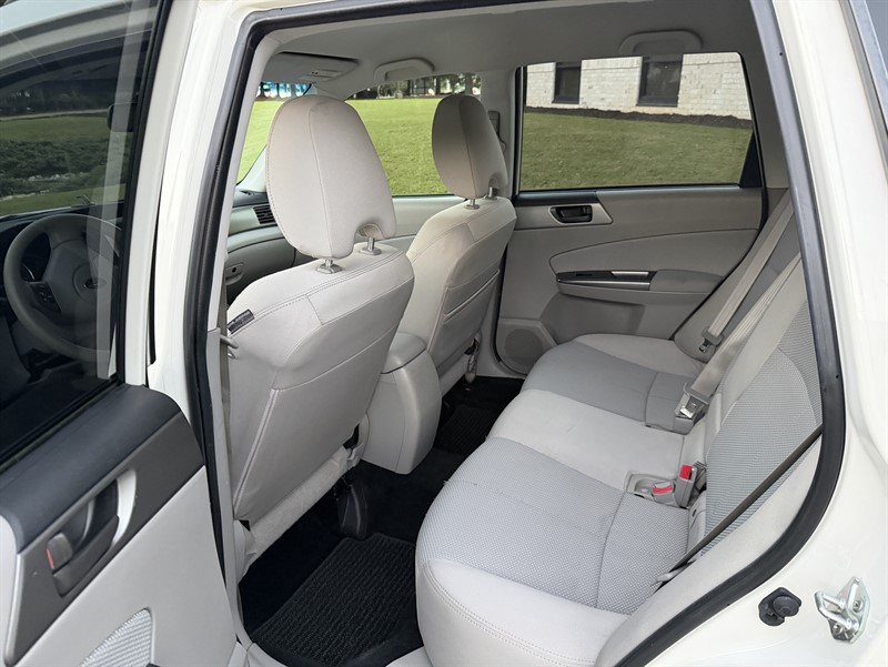 Subaru Forester photo 15