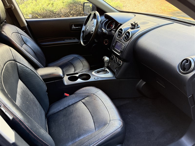 Nissan Rogue photo 24