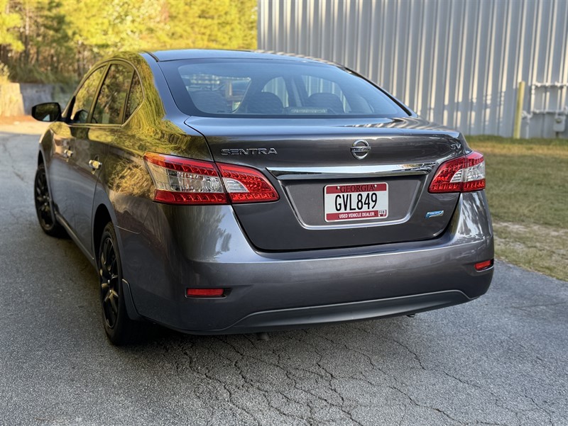 Nissan Sentra photo 8
