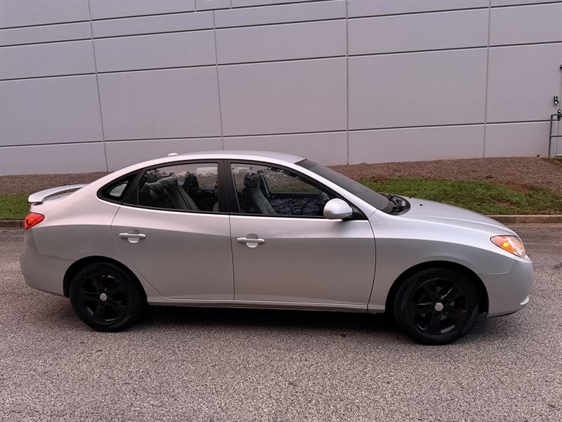 Hyundai Elantra photo 14