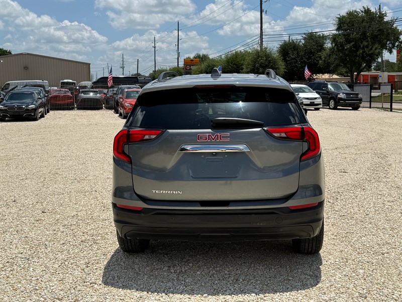 View vehicle photo 5