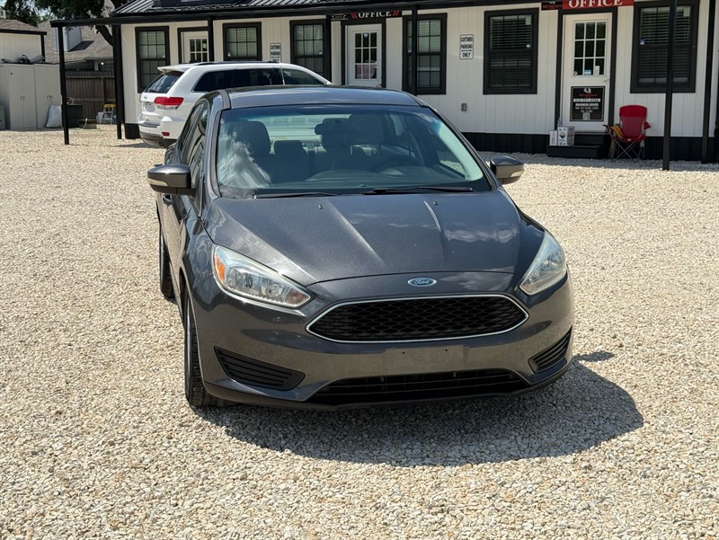 Ingot Silver Metallic 2015 Ford Focus Sedan Front-Wheel Drive 6-Speed Automatic