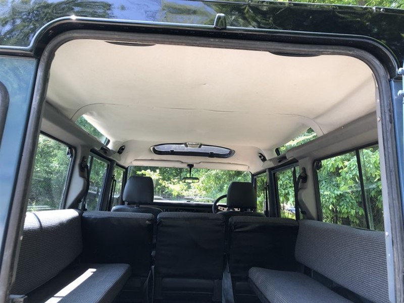 1992 Land Rover Defender 110 13