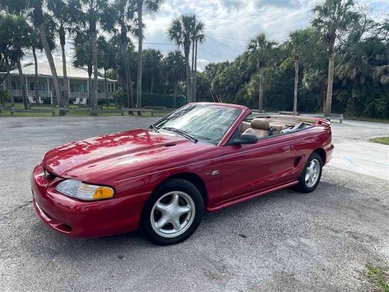1995 Ford Mustang GT 2