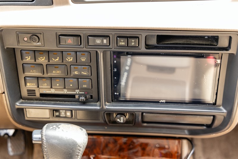 1997 Lexus LX450 17