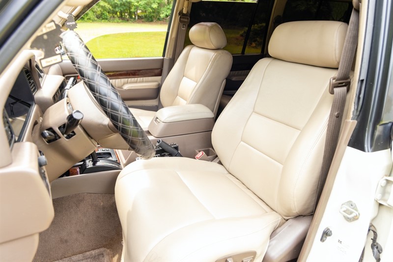 1997 Lexus LX450 13