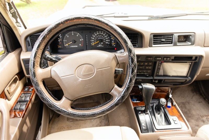 1997 Lexus LX450 16