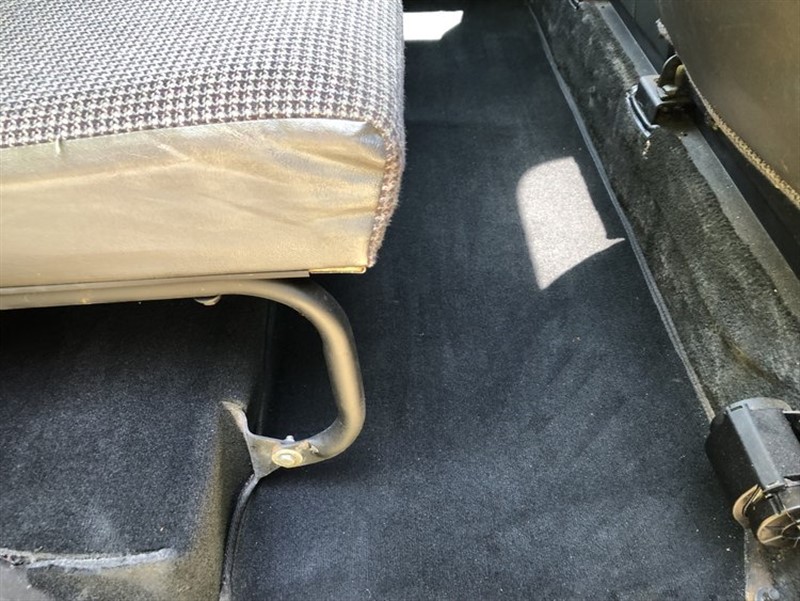 1992 Land Rover Defender 110 11