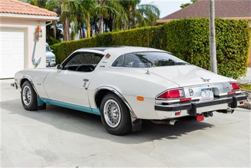 1977 Chevrolet Camaro 2