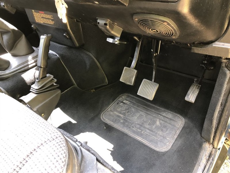 1992 Land Rover Defender 110 8