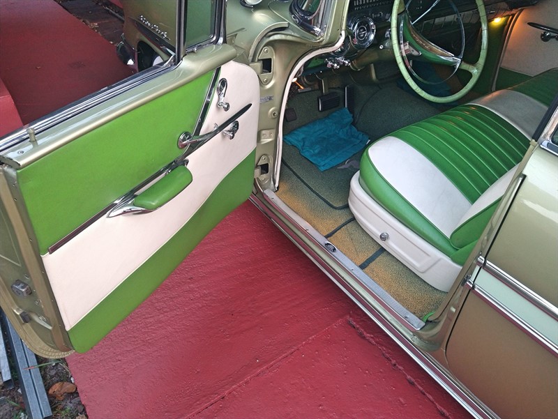 1957 Pontiac Catalina Star Chief 5