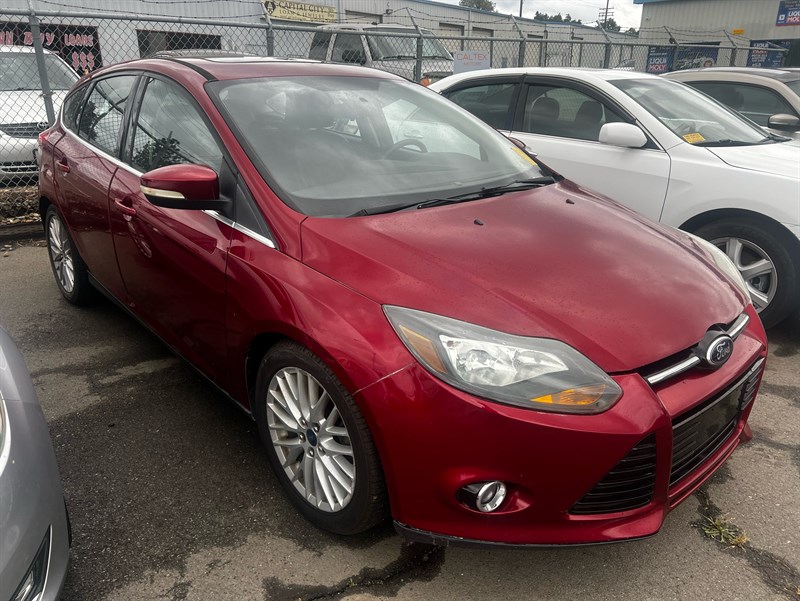 Ruby Red Tinted CC 2014 Ford Focus Titanium Hatchback Hatchback Front-Wheel Drive Automatic
