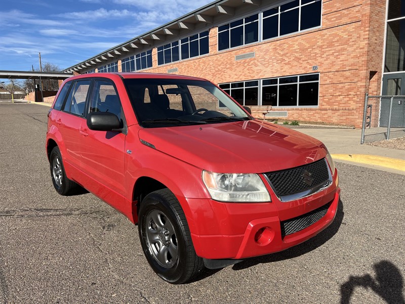 Suzuki Grand Vitara Base 4WD